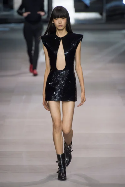Look 30